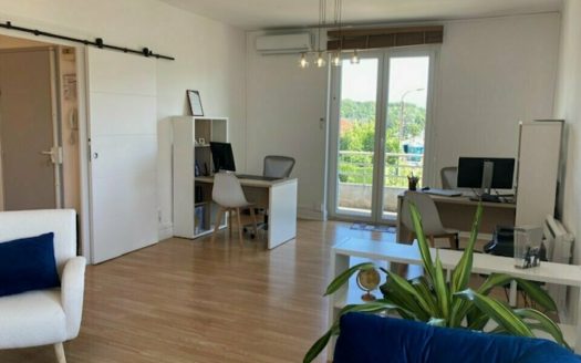 À louer ? Bureaux 87 m² ? Bassens (73)